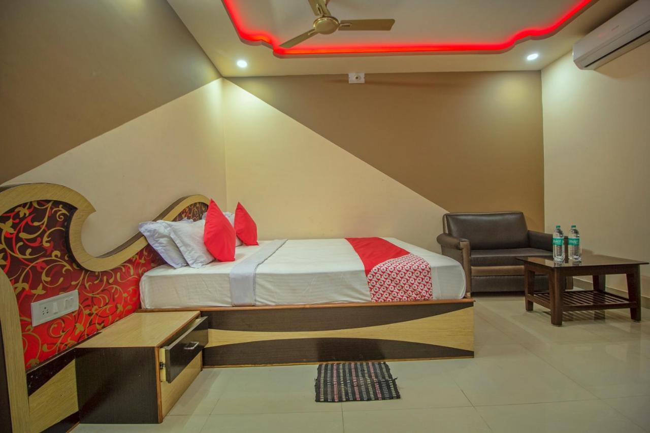 Oyo 29778 Panchadeep Bhawan Hotel Falakata Luaran gambar