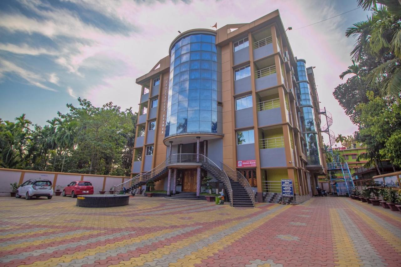 Oyo 29778 Panchadeep Bhawan Hotel Falakata Luaran gambar